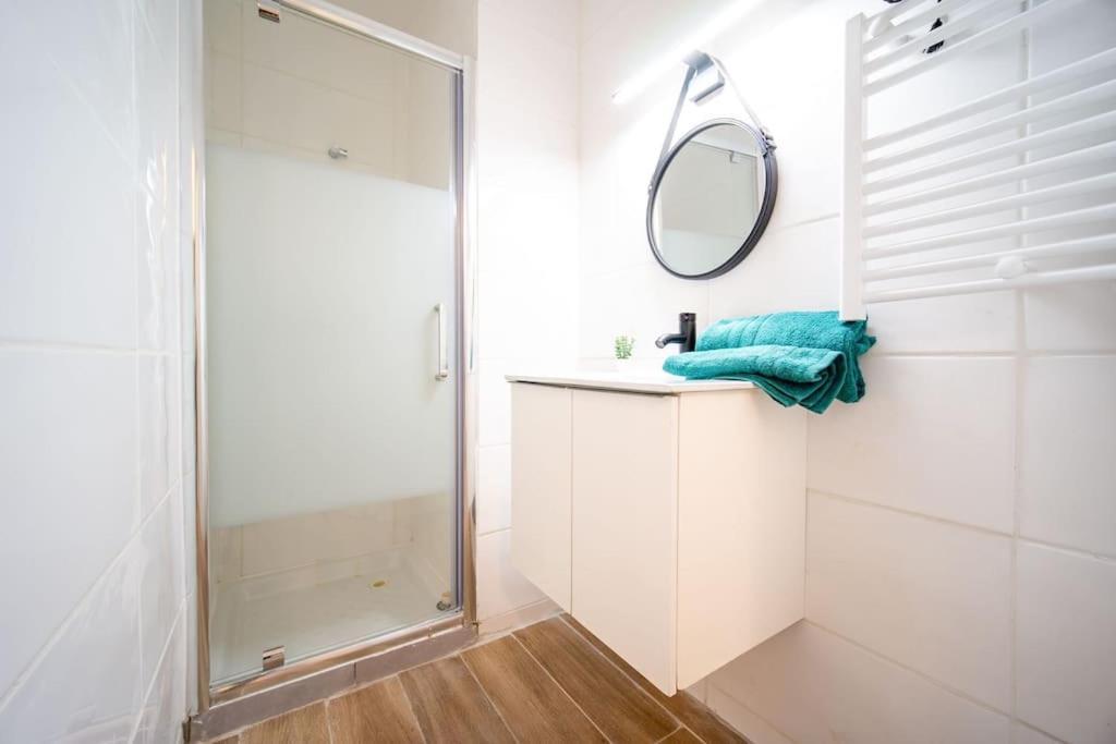 Fully Equiped Wifi Apartment Sleeps 6 Marsylia Zewnętrze zdjęcie